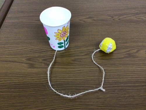 紙コップけん玉を作りました😊✨