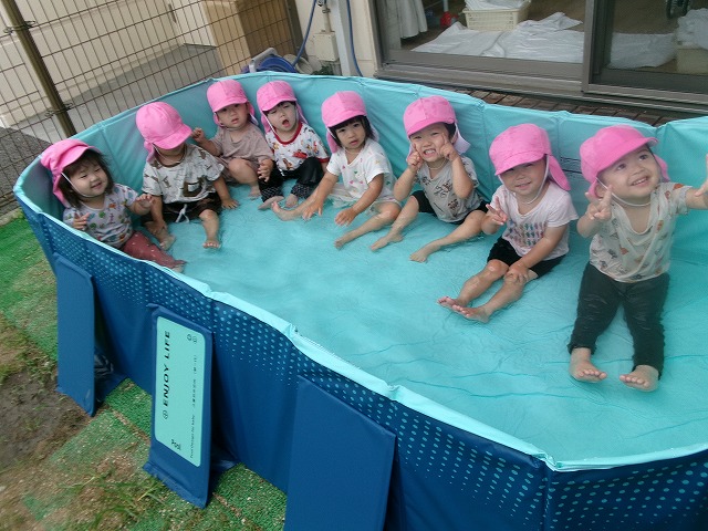 NEWプール登場(パンダルーム)