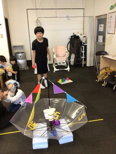 パラソル玉入れ🌂