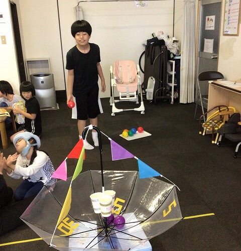 パラソル玉入れ🌂