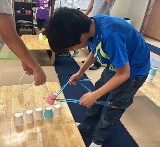 紙コップタワーチャレンジ